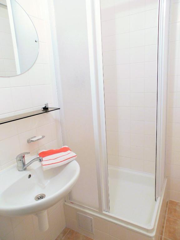 Garni Hotel Vinarska Brünn Zimmer foto