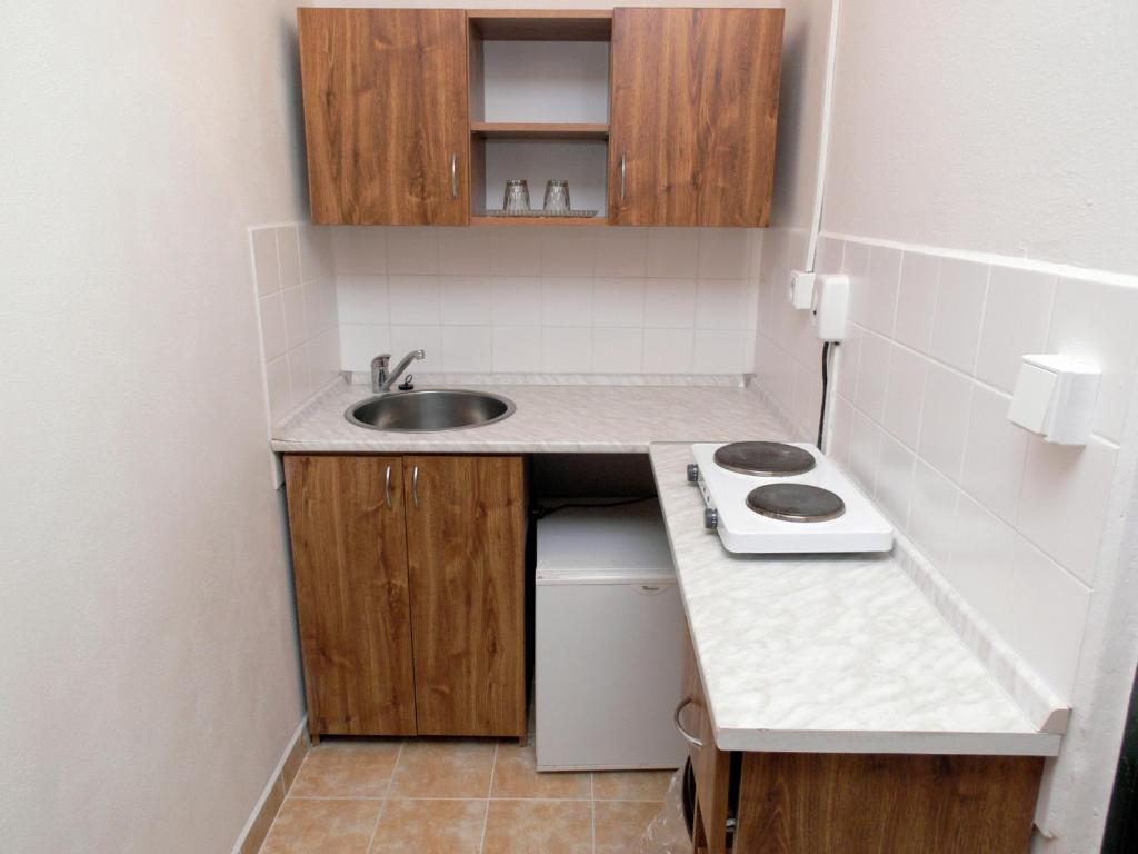 Garni Hotel Vinarska Brünn Zimmer foto